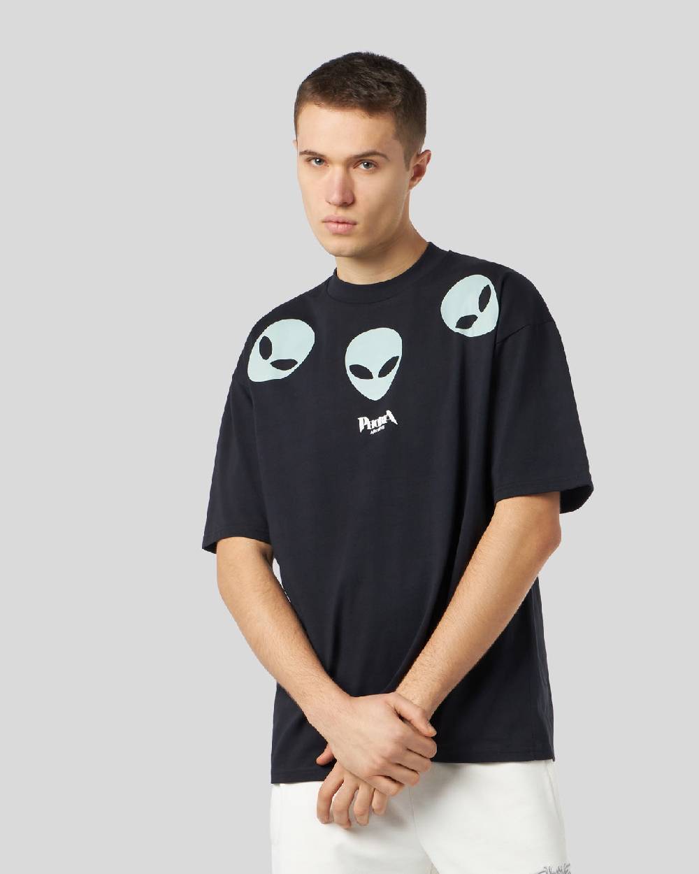 Phobia Archive T-SHIRT NERA CON GRAFICA TRIPLE ALIEN FOSFORESCENTE Online