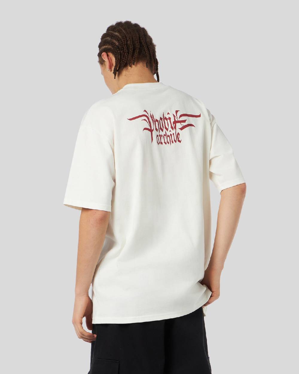 Phobia Archive T-SHIRT BIANCA CON GRAFICA TRIPLE SKULL ROSSA Latest stili