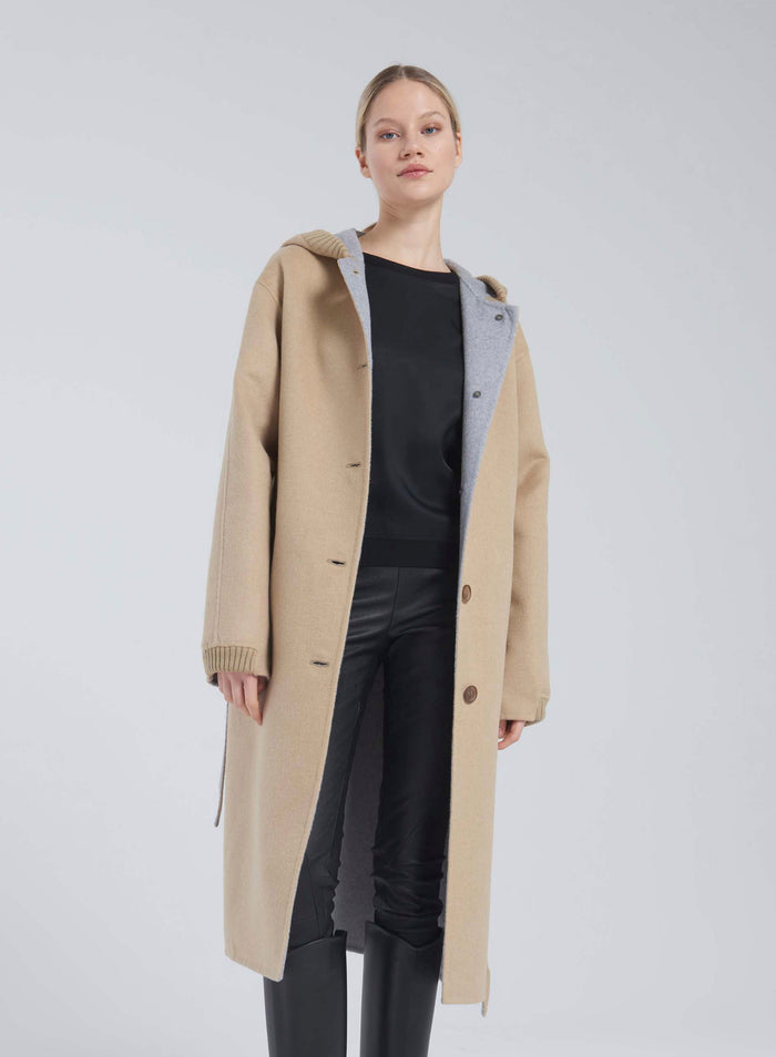 Lorena Antoniazzi CAPPOTTO IN LANA E ANGORA CON CAPPUCCIO Spedizione Gratuita