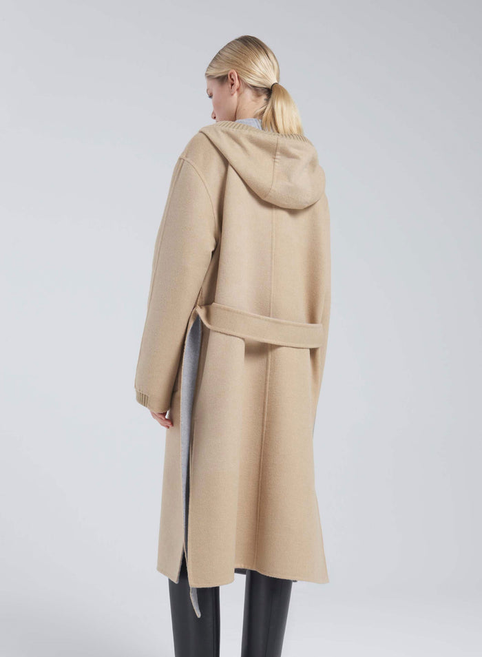 Lorena Antoniazzi CAPPOTTO IN LANA E ANGORA CON CAPPUCCIO Spedizione Gratuita