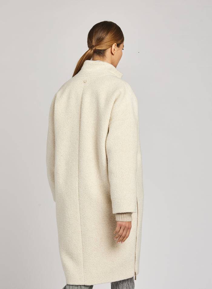 Lorena Antoniazzi CAPPOTTO BOUCLE' IN ALPACA Vendita