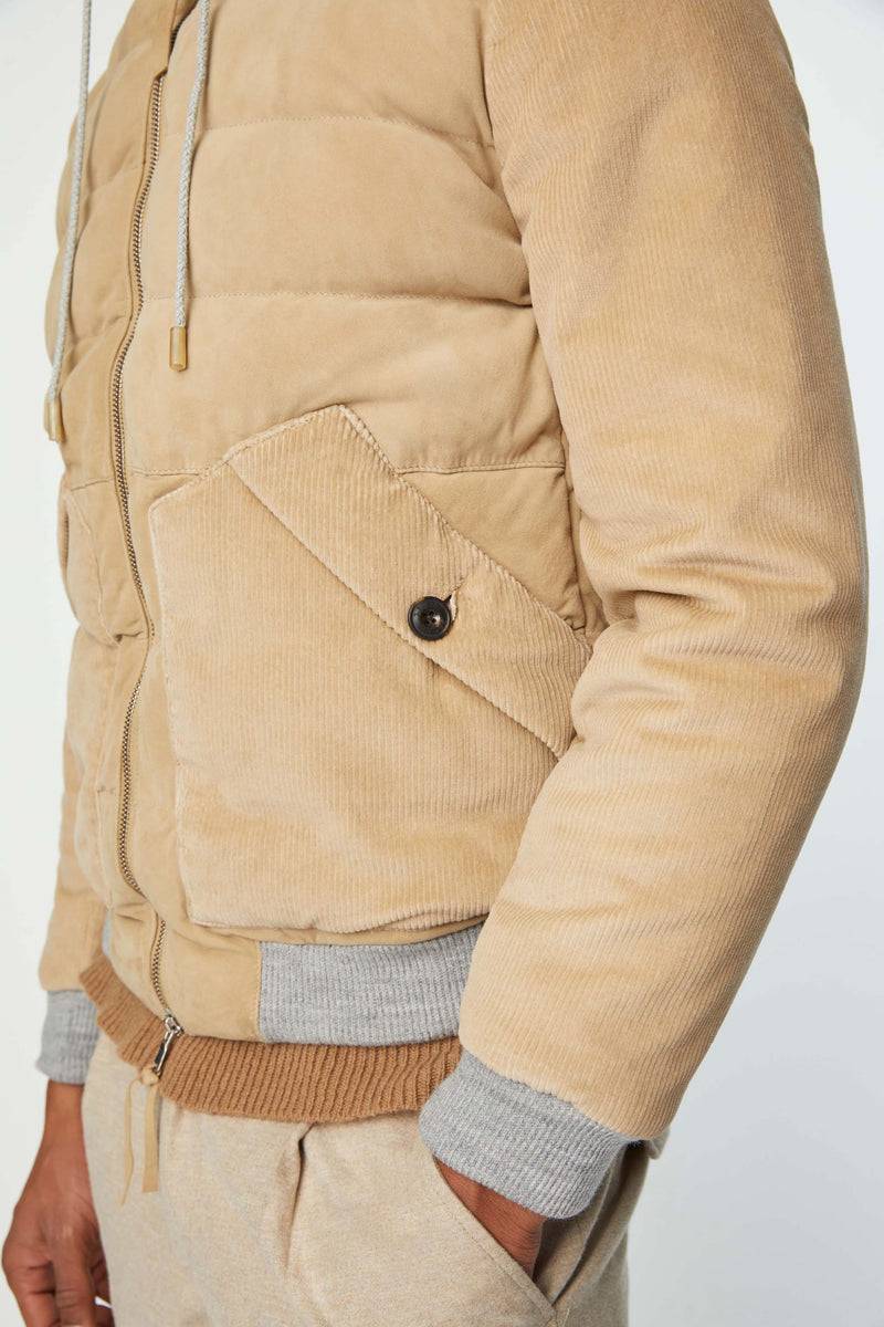 Lubiam Giubbino imbottito in suede con cappuccio nocciola Giubbino imbottito in suede con cappuccio nocciola 2025