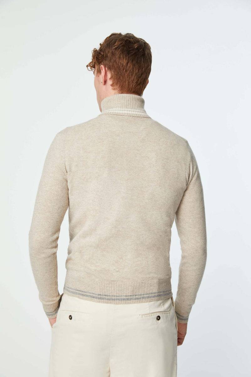 Lubiam Maglia dolcevita con dettagli in contrasto beige Maglia dolcevita con dettagli in contrasto beige Acquista Ora