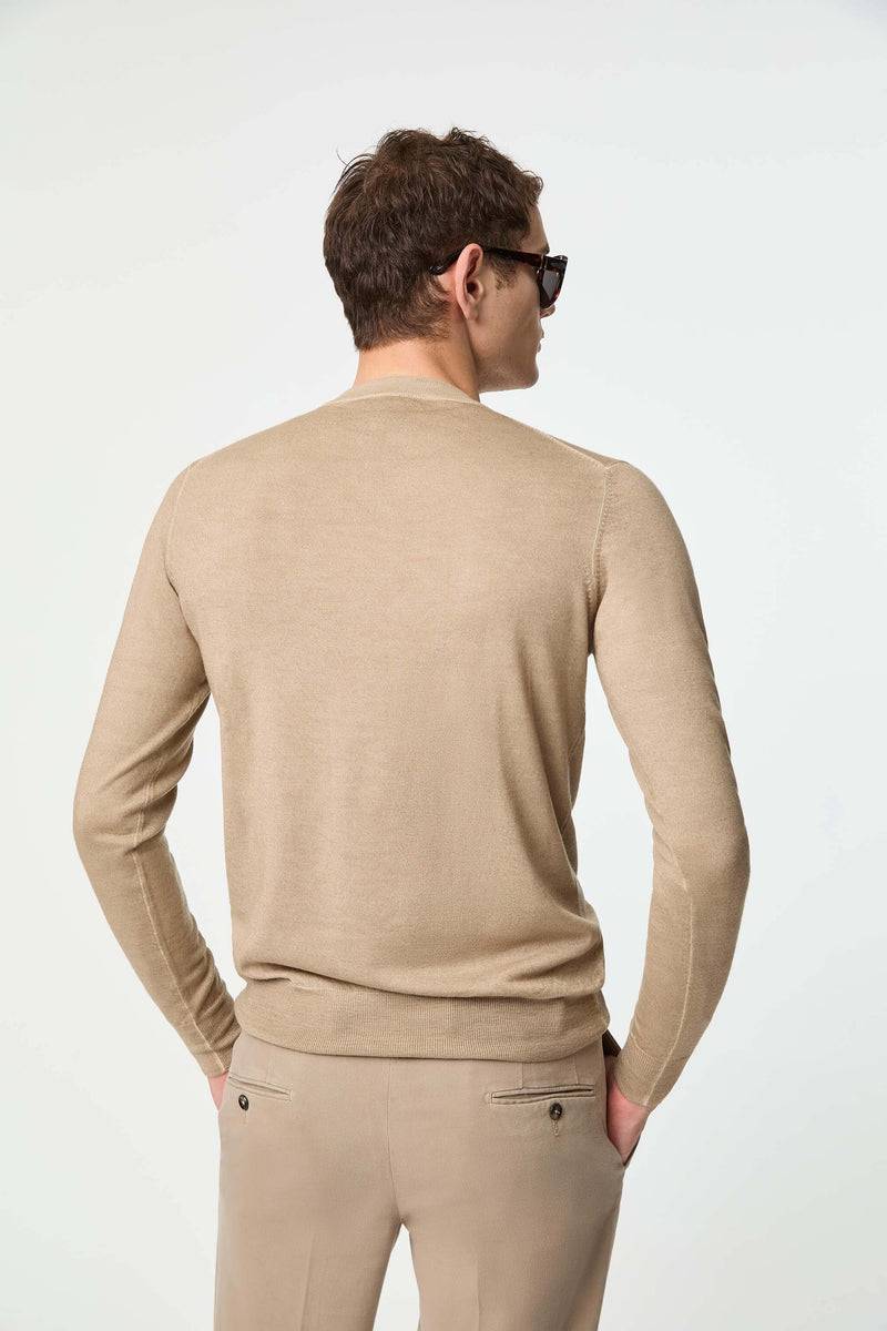 Lubiam Maglia girocollo leggera tinto capo beige Maglia girocollo leggera tinto capo beige Presa