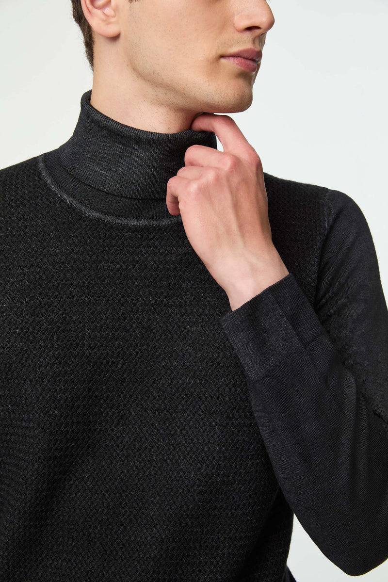Lubiam Maglia dolcevita tinto capo nero Maglia dolcevita tinto capo nero I Più Venduti