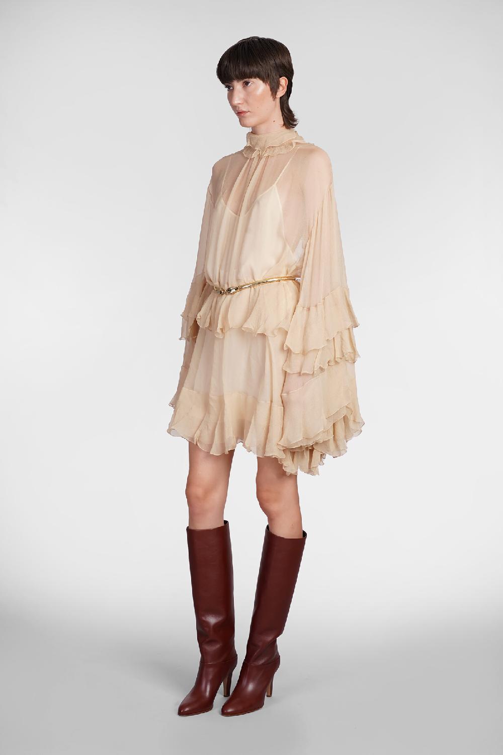 Deliberti Chloé Abito in seta beige cod. 404202 - Deliberti The Luxury Shopping Presa